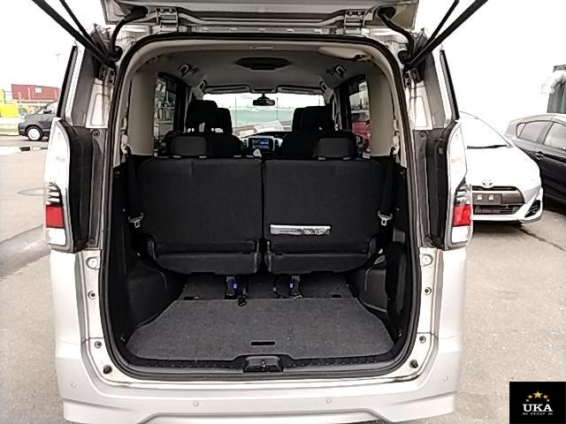2021 Nissan Serena