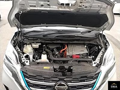 2021 Nissan Serena - Thumbnail