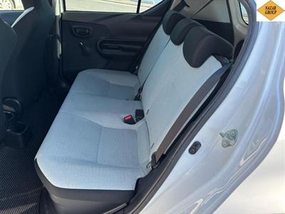 2018 Toyota Aqua - Thumbnail