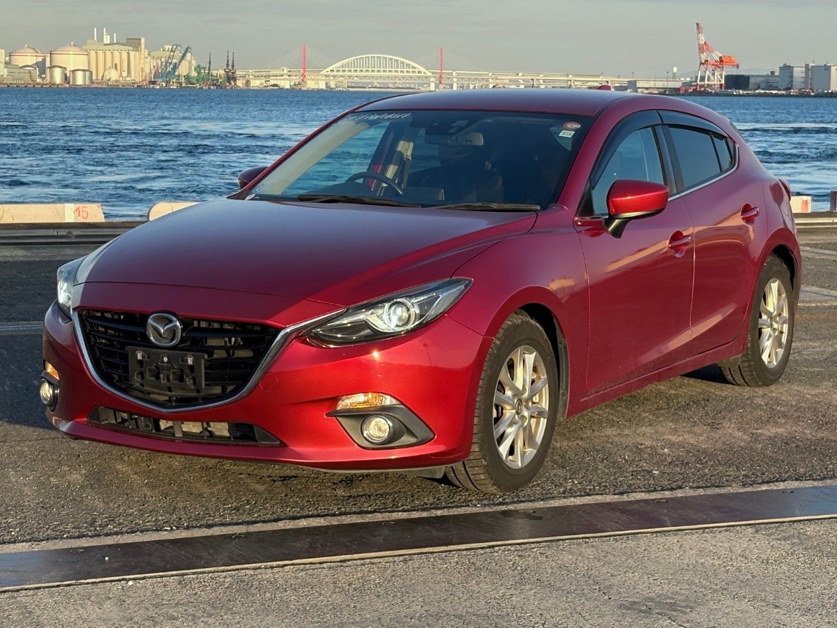 2014 Mazda Axela