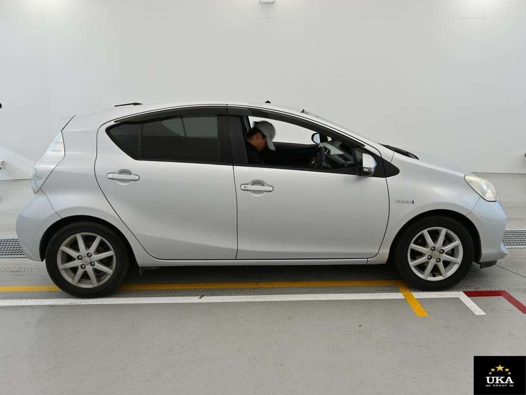 2013 Toyota Aqua