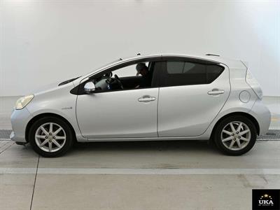 2013 Toyota Aqua - Thumbnail