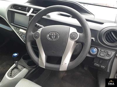2013 Toyota Aqua - Thumbnail