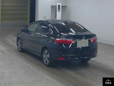 2016 Honda Grace - Thumbnail