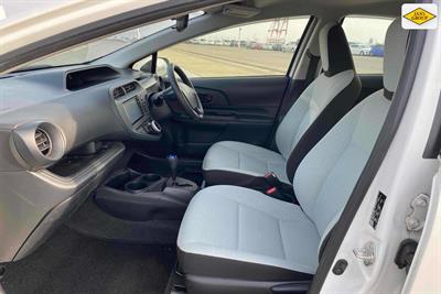 2020 Toyota Aqua - Thumbnail