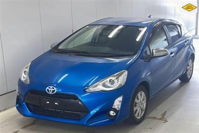 2015 Toyota Aqua - Thumbnail