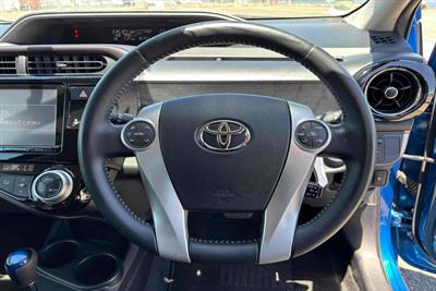 2015 Toyota Aqua - Thumbnail
