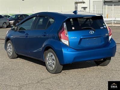 2016 Toyota Aqua - Thumbnail