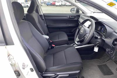 2015 Toyota Corolla - Thumbnail