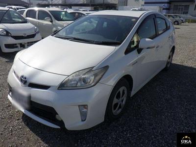 2014 Toyota Prius - Thumbnail