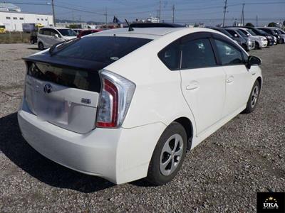 2014 Toyota Prius - Thumbnail