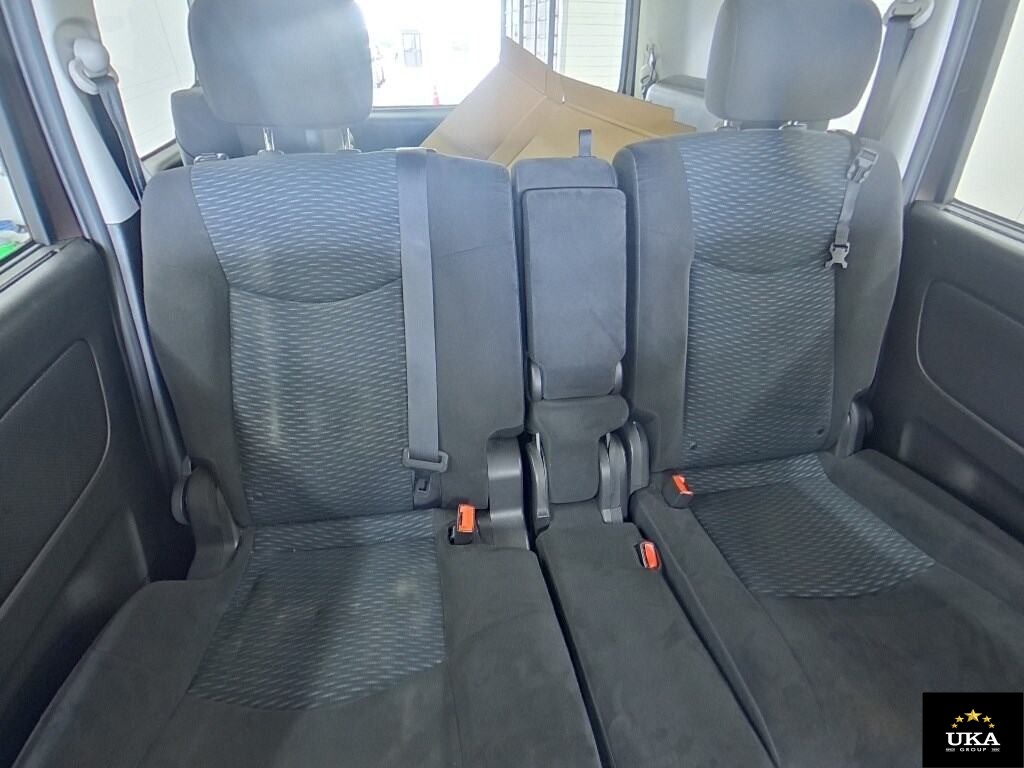 2015 Nissan Serena