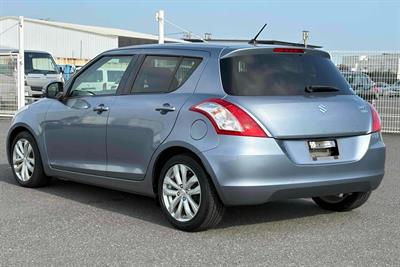 2014 Suzuki Swift - Thumbnail