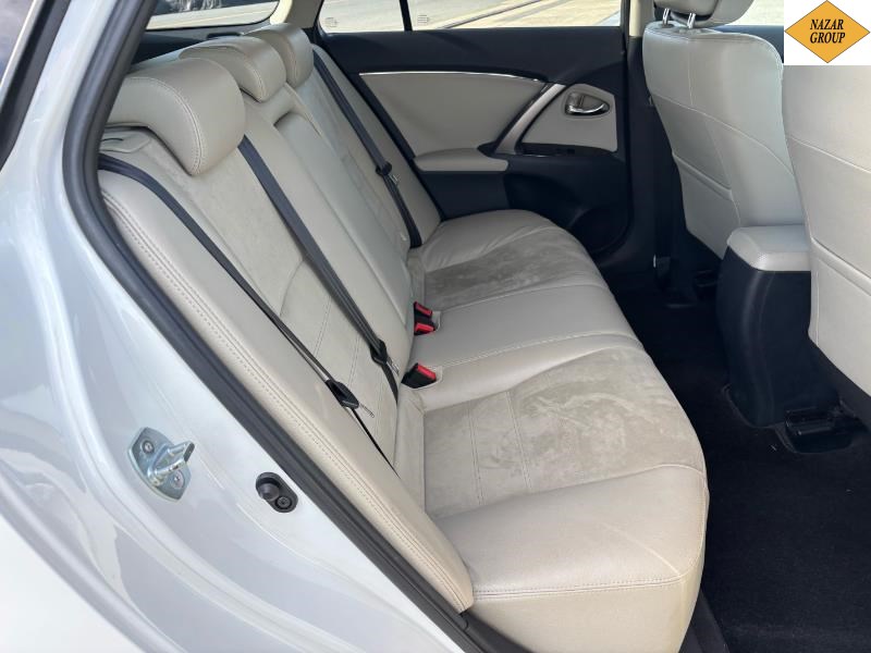 2012 Toyota Avensis