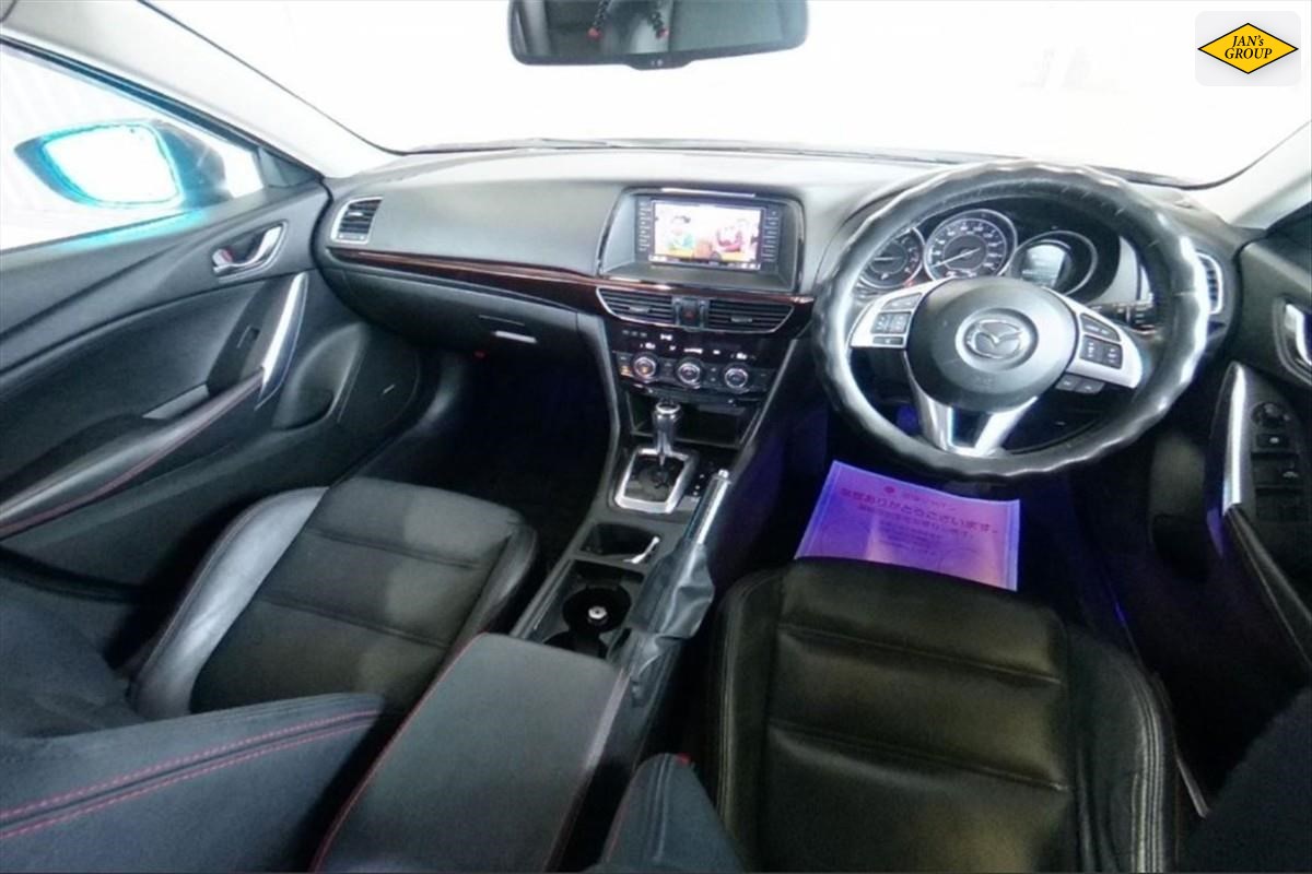 2014 Mazda Atenza