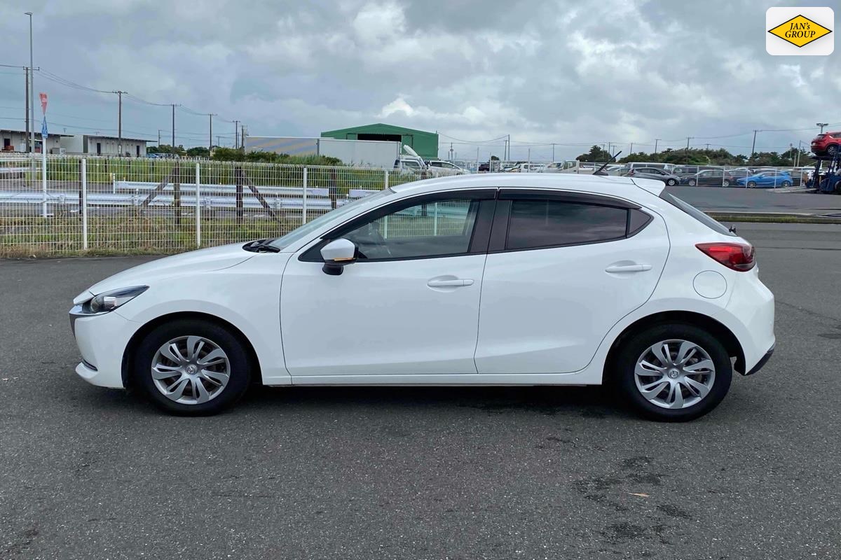 2020 Mazda Demio