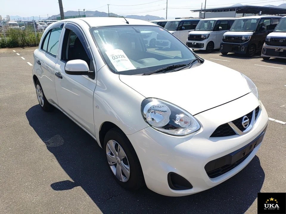 2017 Nissan March