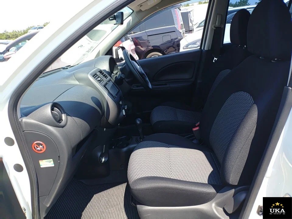 2017 Nissan March