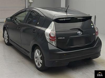 2012 Toyota Aqua - Thumbnail