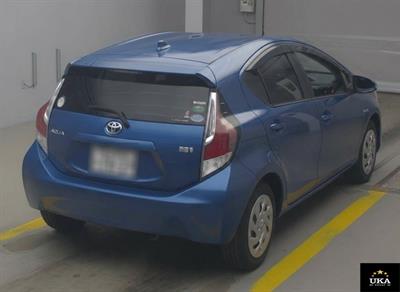 2016 Toyota Aqua - Thumbnail