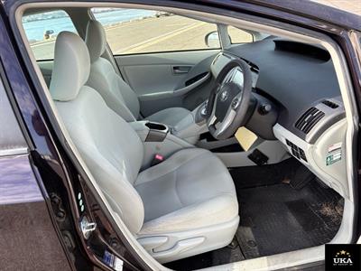 2012 Toyota Prius - Thumbnail