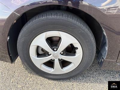 2012 Toyota Prius - Thumbnail