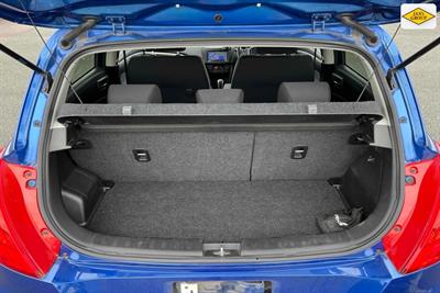 2013 Suzuki Swift - Thumbnail