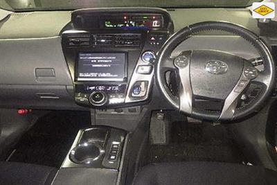 2014 Toyota Prius - Thumbnail