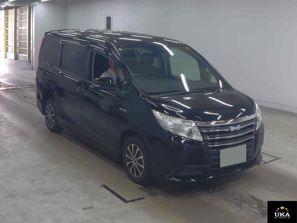 2016 Toyota Noah
