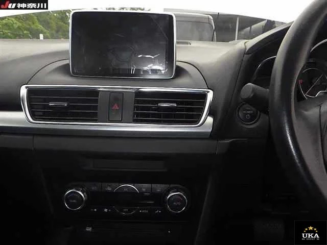 2013 Mazda Axela