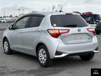 2019 Toyota Vitz - Thumbnail
