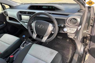 2013 Toyota Aqua - Thumbnail