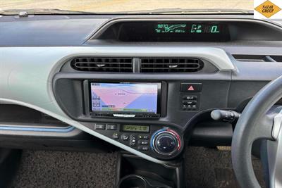 2013 Toyota Aqua - Thumbnail