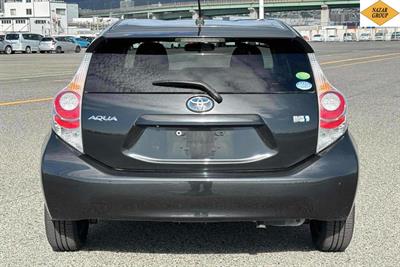 2013 Toyota Aqua - Thumbnail