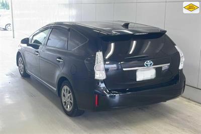 2014 Toyota Prius - Thumbnail