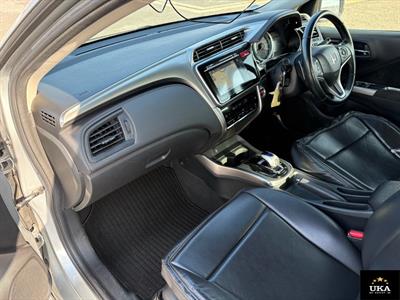 2015 Honda Grace - Thumbnail