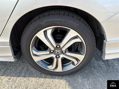 2015 Honda Grace - Thumbnail