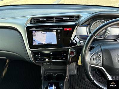 2015 Honda Grace - Thumbnail