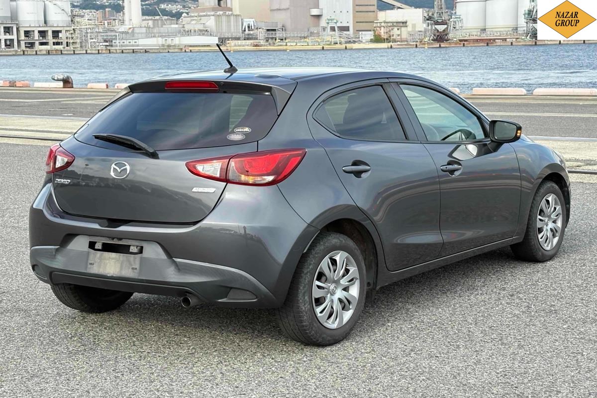 2016 Mazda Demio