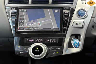 2013 Toyota Prius - Thumbnail