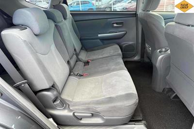 2013 Toyota Prius - Thumbnail