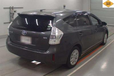 2013 Toyota Prius - Thumbnail