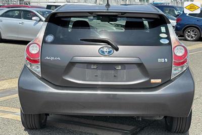 2012 Toyota Aqua - Thumbnail