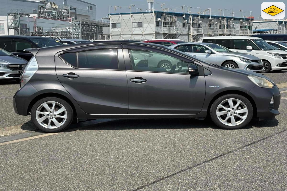 2012 Toyota Aqua