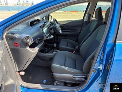 2016 Toyota Aqua - Thumbnail