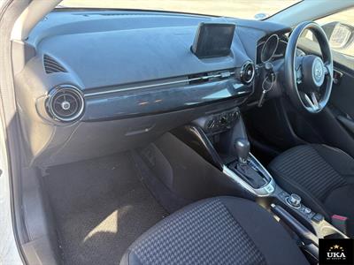 2017 Mazda Demio - Thumbnail