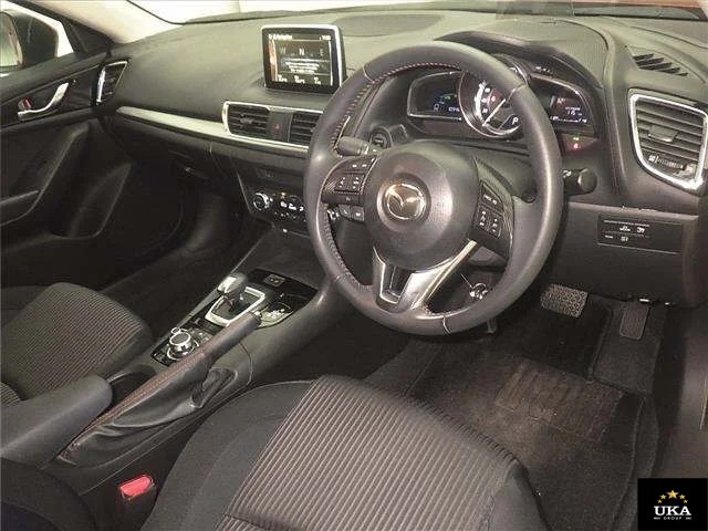 2015 Mazda Axela