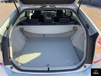 2012 Toyota Prius - Thumbnail