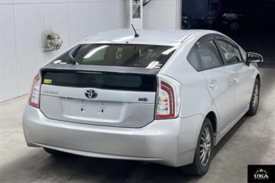 2012 Toyota Prius - Thumbnail