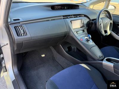 2012 Toyota Prius - Thumbnail